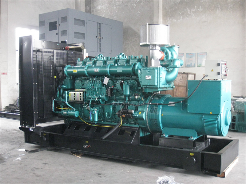 滁州200KW 柴油发电机的油耗是多少？
